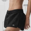Go Time Shorts mit mittlerer Leibhöhe – Schwarz