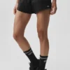 Go Time Shorts mit mittlerer Leibhöhe – Schwarz