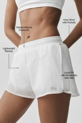 Go Time Shorts mit mittlerer Leibhöhe – Weiß