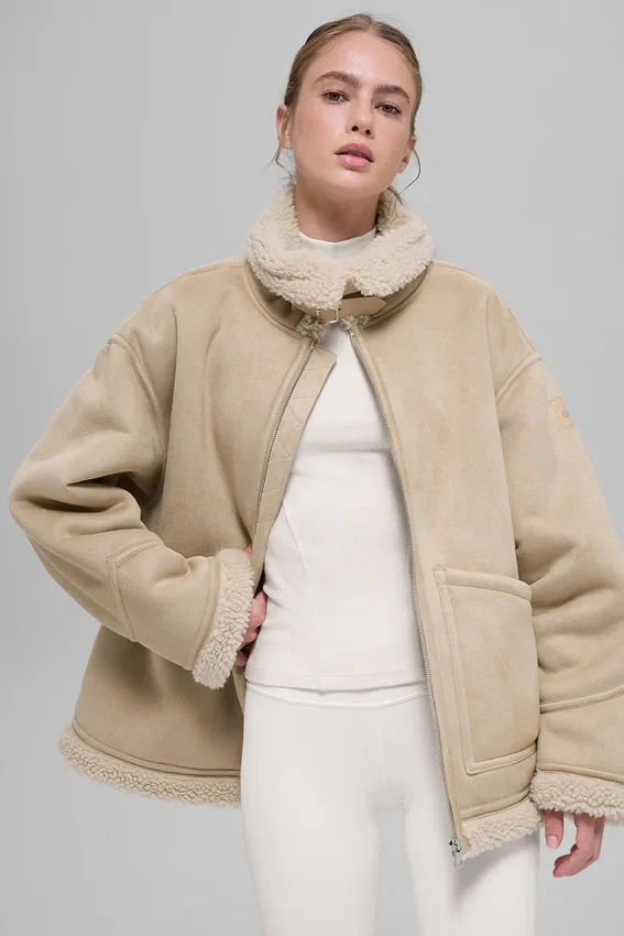 Grand-Jacke aus Kunstlammfell – Woodland Tan