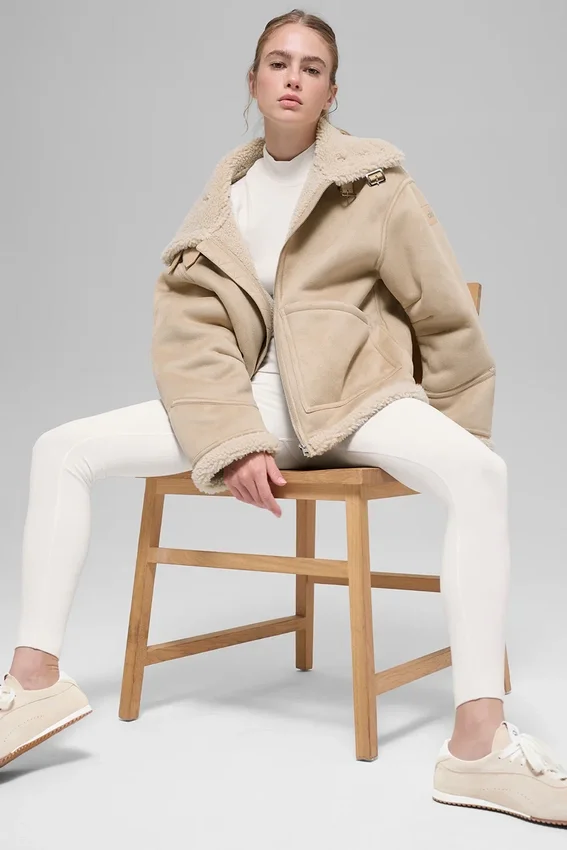 Grand-Jacke aus Kunstlammfell – Woodland Tan