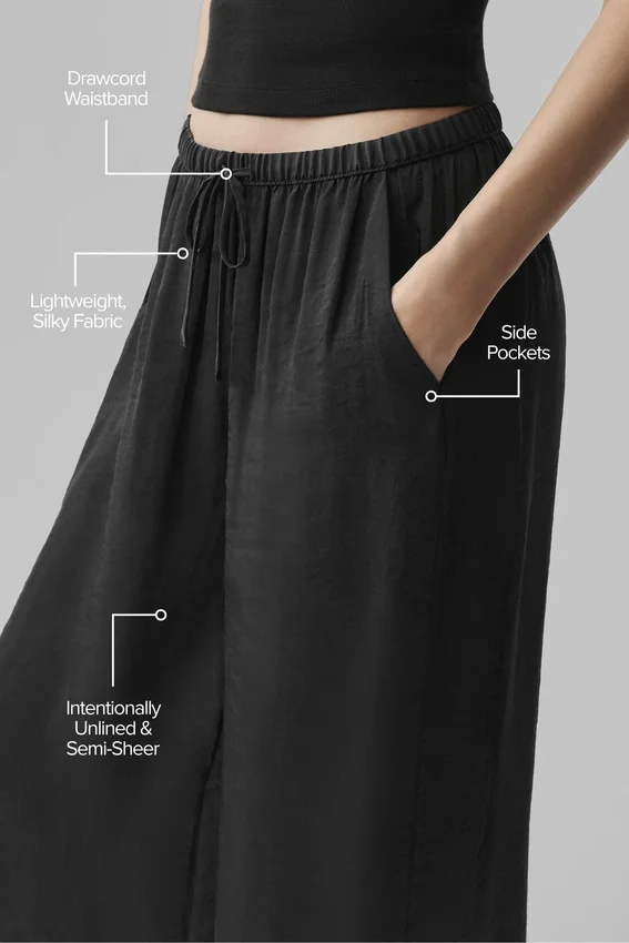 Halbtransparente „Golden Hour“-High-Waist-Geradbein-Hose – Schwarz