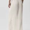 Halbtransparente „Golden Hour“-Hose mit High-Waist und geradem Bein – Elfenbein