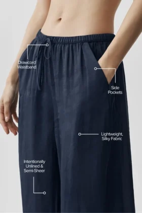 Halbtransparente „Golden Hour“-Hose mit High-Waist und geradem Bein – Marineblau