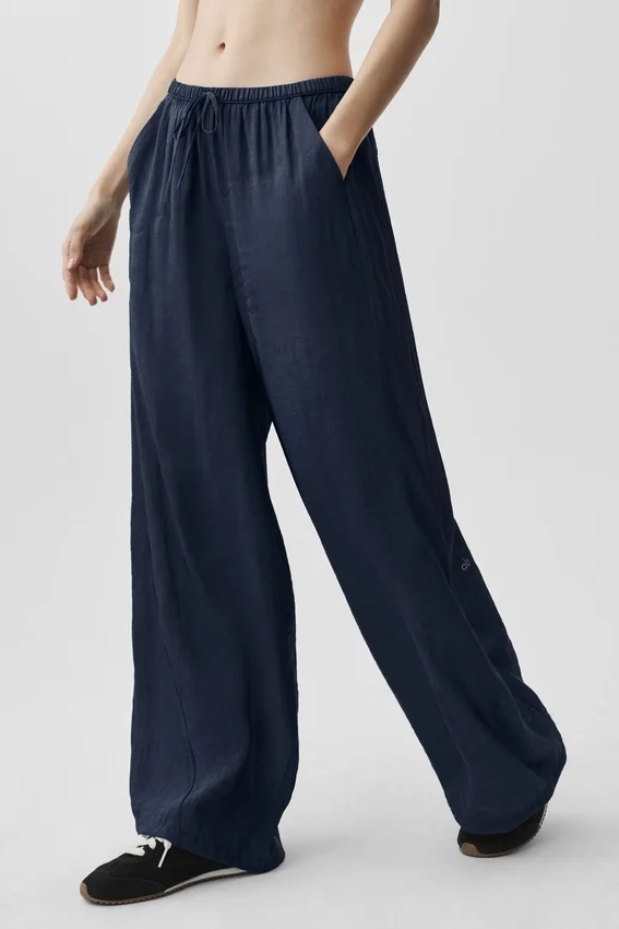 Halbtransparente „Golden Hour“-Hose mit High-Waist und geradem Bein – Marineblau