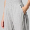 Halbtransparente, zarte Lounge-Hose mit ausgestelltem Bein – Athletic Heather Grey