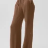 Halbtransparente, zarte Lounge-Hose mit ausgestelltem Bein – Sun Kissed Brown