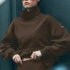 Hazy Pullover mit Stehkragen – Espresso