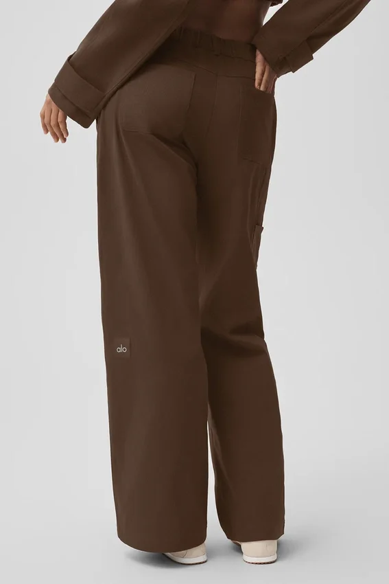 High Road Hose mit geradem Bein – Espresso
