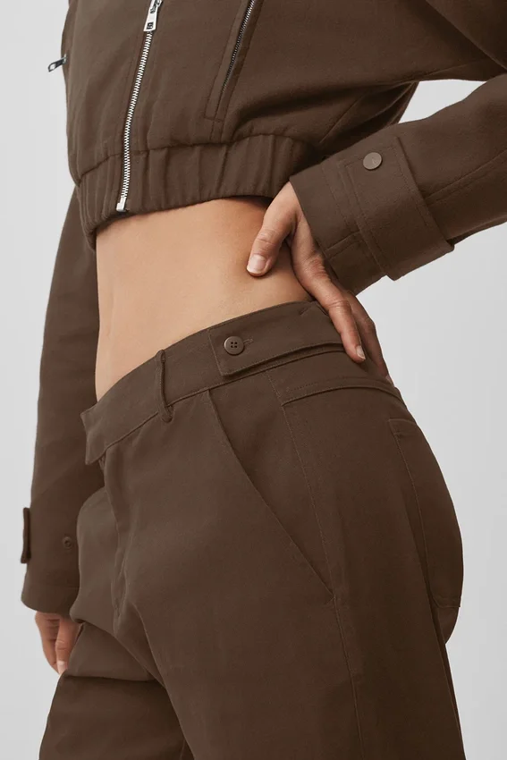 High Road Hose mit geradem Bein – Espresso