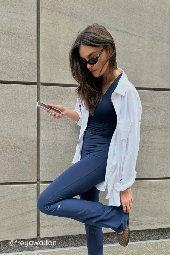 High-Waist 7/8 Bootcut-Leggings – Navy