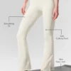High-Waist Airbrush 7/8 Bootcut-Leggings – Elfenbein