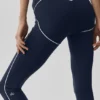 High-Waist Airbrush 7/8 Heart Throb Leggings – Marineblau/Weiß