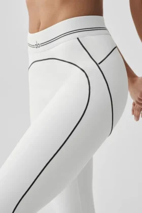 High-Waist Airbrush 7/8 Heart Throb Leggings – Weiß/Schwarz