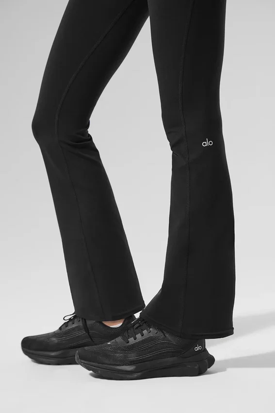 High-Waist Airbrush Leggings mit 7/8-Bootcut – Schwarz