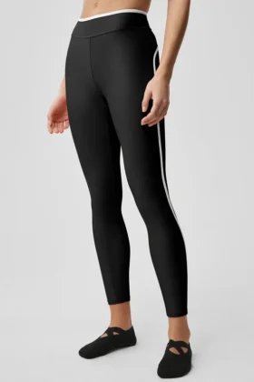 High-Waist Airlift 7/8-Leggings – Schwarz/Weiß