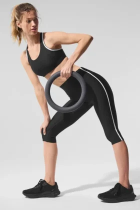 High-Waist Airlift Capri-Hose mit superglattem Kontrast – Schwarz/Weiß