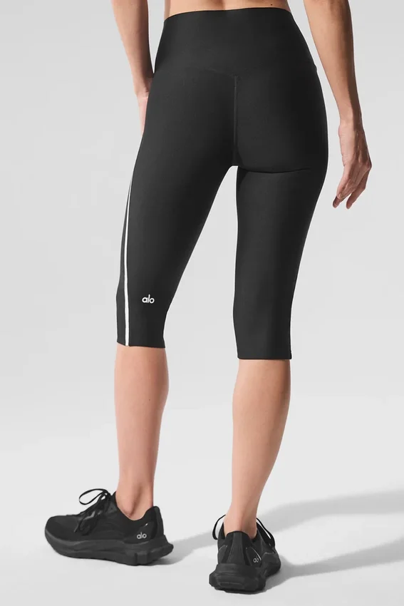 High-Waist Airlift Capri-Hose mit superglattem Kontrast – Schwarz/Weiß