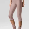 High-Waist Airlift Capri-Hose – Taupe