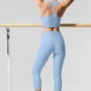 High-Waist Airlift-Capri – Seashell Blue
