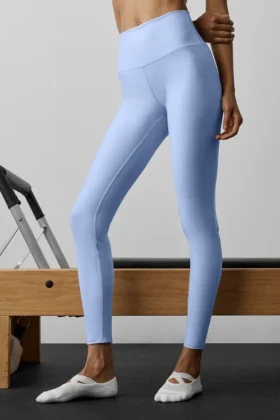 High-Waist Airlift Legging – Hellprovenceblau