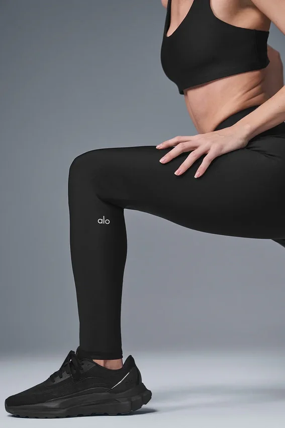High-Waist Airlift Legging – Schwarz