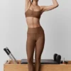 High-Waist Airlift Legging – Sun Kissed Brown