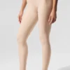 High-Waist Airlift Leggings – Macadamia