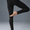 High-Waist Alosoft Legging im Sunray-Design – Schwarz/Weiß
