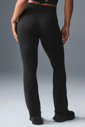 High-Waist Bootcut-Leggings – Schwarz