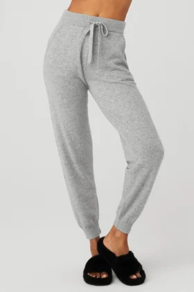 High-Waist „Cashmere Jet Set“-Hose – Taubengrau meliert