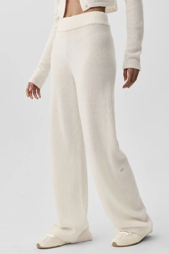 High-Waist-Hose aus Wolle und Kaschmir mit weitem Bein aus der „New Class“-Kollektion – Elfenbein