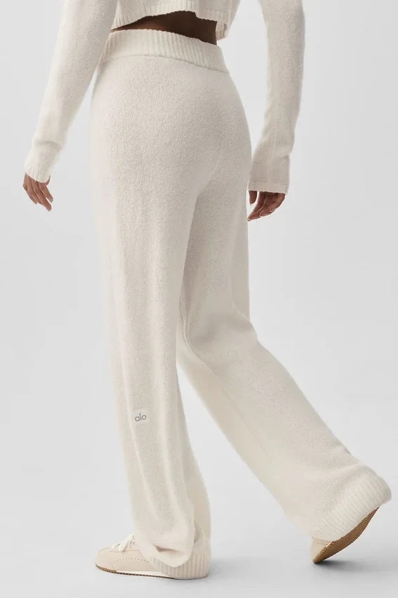 High-Waist-Hose aus Wolle und Kaschmir mit weitem Bein aus der „New Class“-Kollektion – Elfenbein