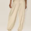 High-Waist-Radiance-Hose aus Seidenmischung – Sandy Beige