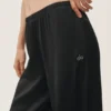 High-Waist-Radiance-Hose aus Seidenmischung – Schwarz