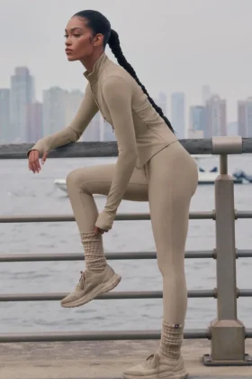 High-Waist Sleek Legging – Gravel