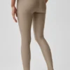 High-Waist Sleek Legging – Gravel