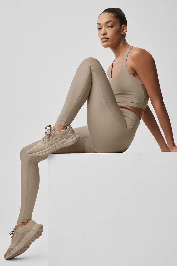 High-Waist Sleek Legging – Gravel