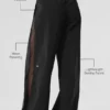 High-Waist-Trainingshose mit weitem Bein – Schwarz