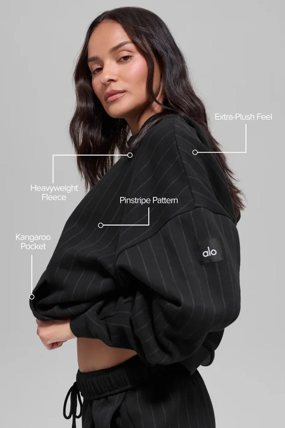 Hoodie mit Nadelstreifen – Schwarze Nadelstreifen
