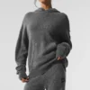 Hoodie „New Class“ aus Wolle und Kaschmir – Platinum Grey
