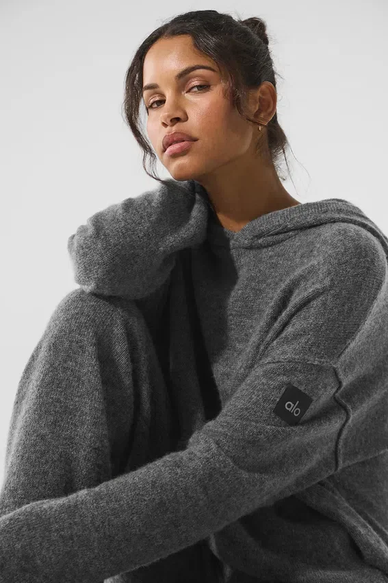 Hoodie „New Class“ aus Wolle und Kaschmir – Platinum Grey