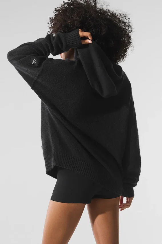 Hoodie „New Class“ aus Wolle und Kaschmir – Schwarz