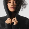 Hoodie „New Class“ aus Wolle und Kaschmir – Schwarz