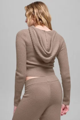 Hoodie „Noble“ aus Wolle und Kaschmir mit Rippbündchen und durchgehendem Reißverschluss – Chai Latte