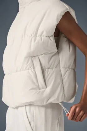 Incline Puffer-Weste – Elfenbein