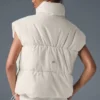 Incline Puffer-Weste – Elfenbein