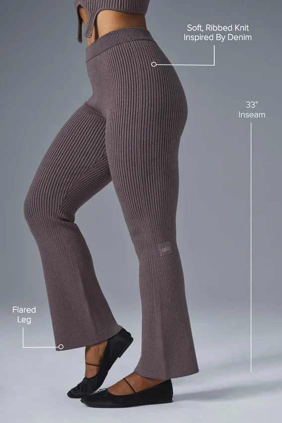 Jeansstrick-Hose mit High-Waist und ausgestelltem Bein – Raisinette/Schwarz