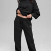 Jogginghose mit geradem Bein und Nadelstreifen – Black Pinstripe