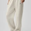 Jogginghose mit geradem Bein und Nadelstreifen – Bone Pinstripe